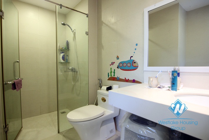 3 floors house for rent in Tay Ho district,Ha Noi